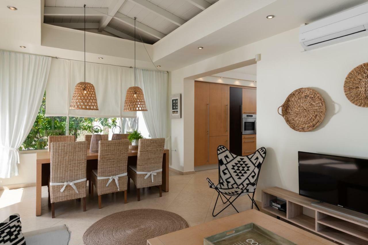 Levantes Luxury Home - Nature Inspired, Pool & Bbq, By Thinkvilla Prinés Exterior photo